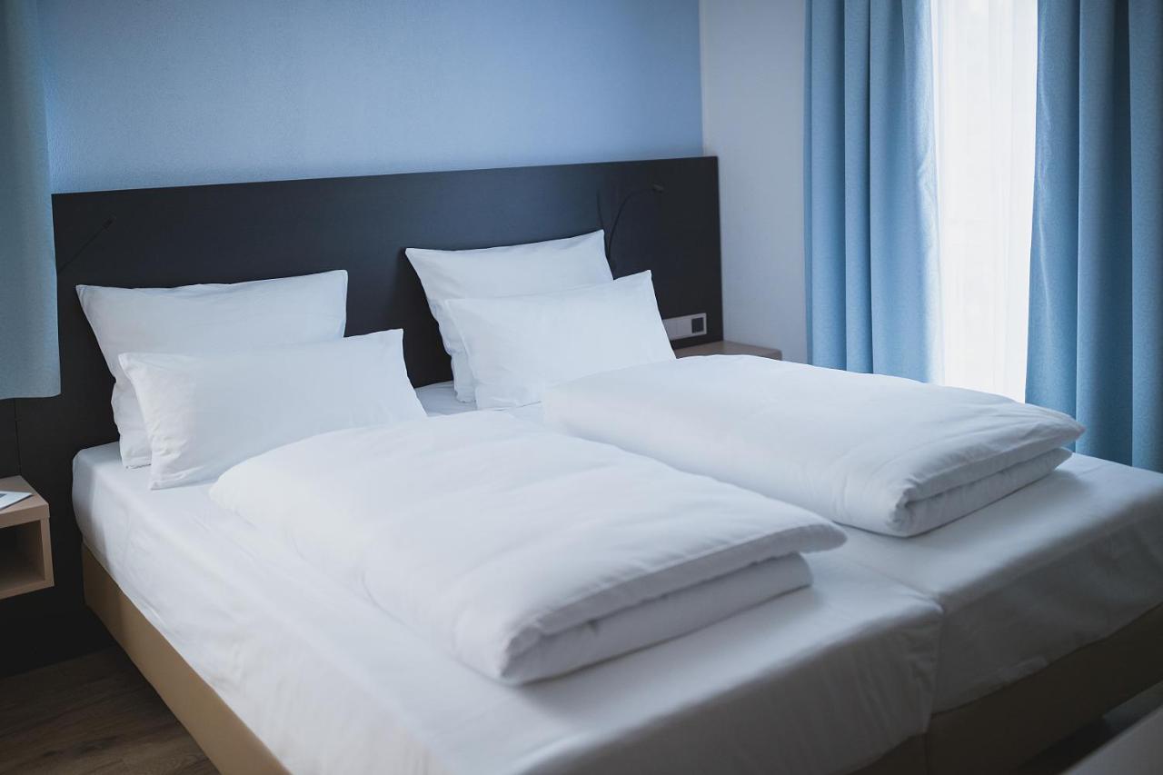 Hotel U7 Metzingen  Kültér fotó
