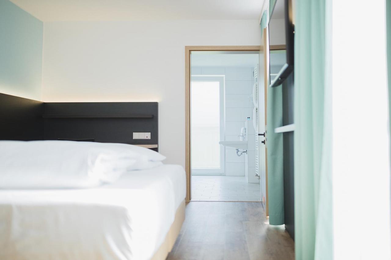 Hotel U7 Metzingen  Kültér fotó